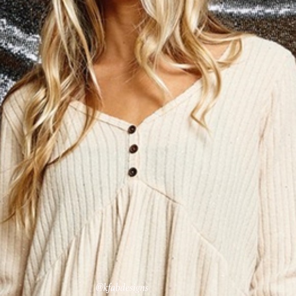 ❤️LAST 2! V Neck Ribbed Soft Flowy Top with tiny sparkles! ✨ - Picture 5 of 5